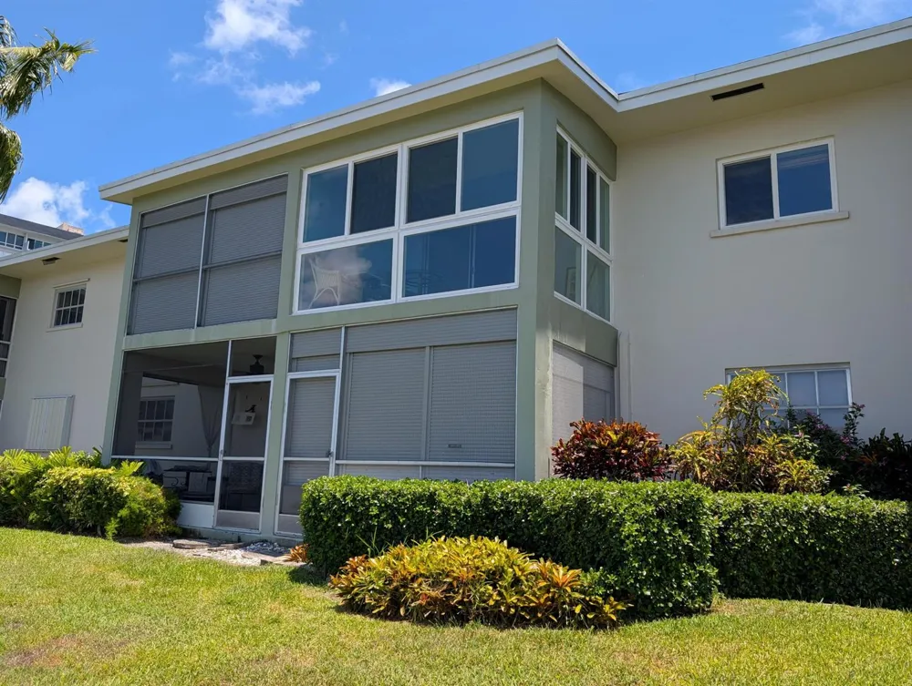 930 SE 9th Avenue #11 Pompano Beach, FL 33060