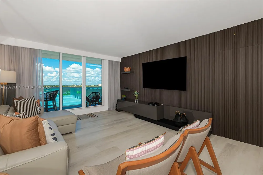 2301 Collins Ave #1134 Miami Beach, FL 33139