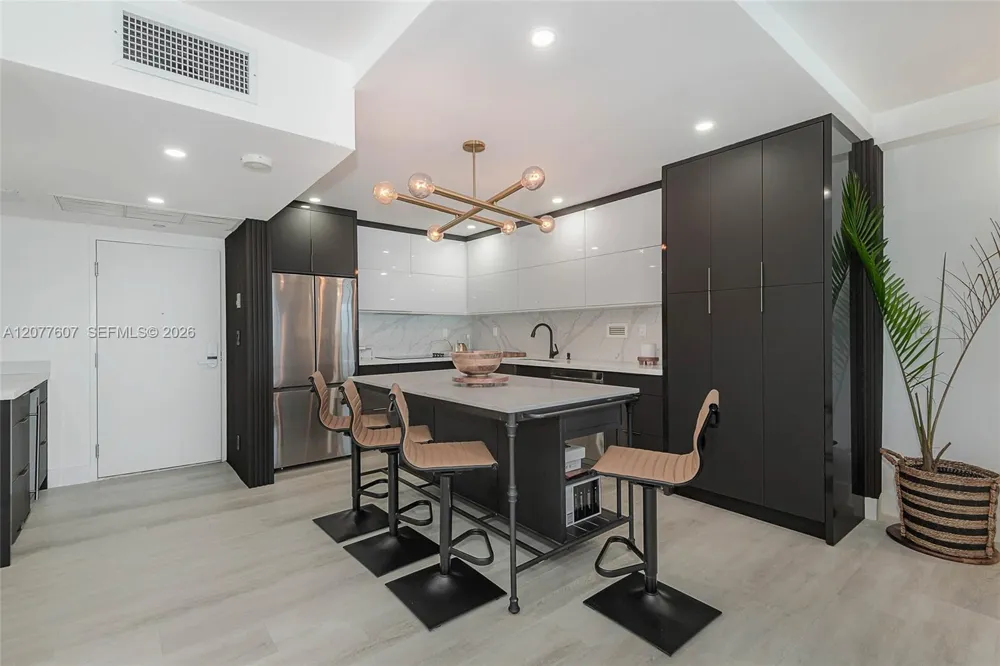 2301 Collins Ave #1134 Miami Beach, FL 33139