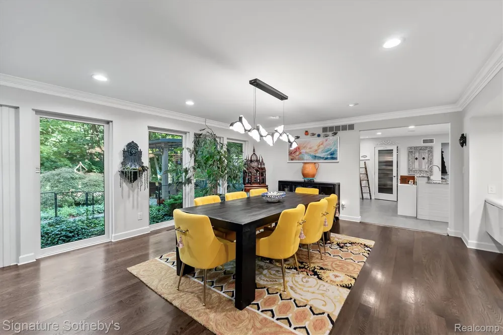 28575 Danvers Court Farmington Hills City, MI 48334