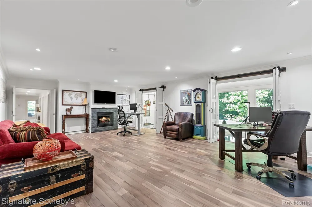 28575 Danvers Court Farmington Hills City, MI 48334