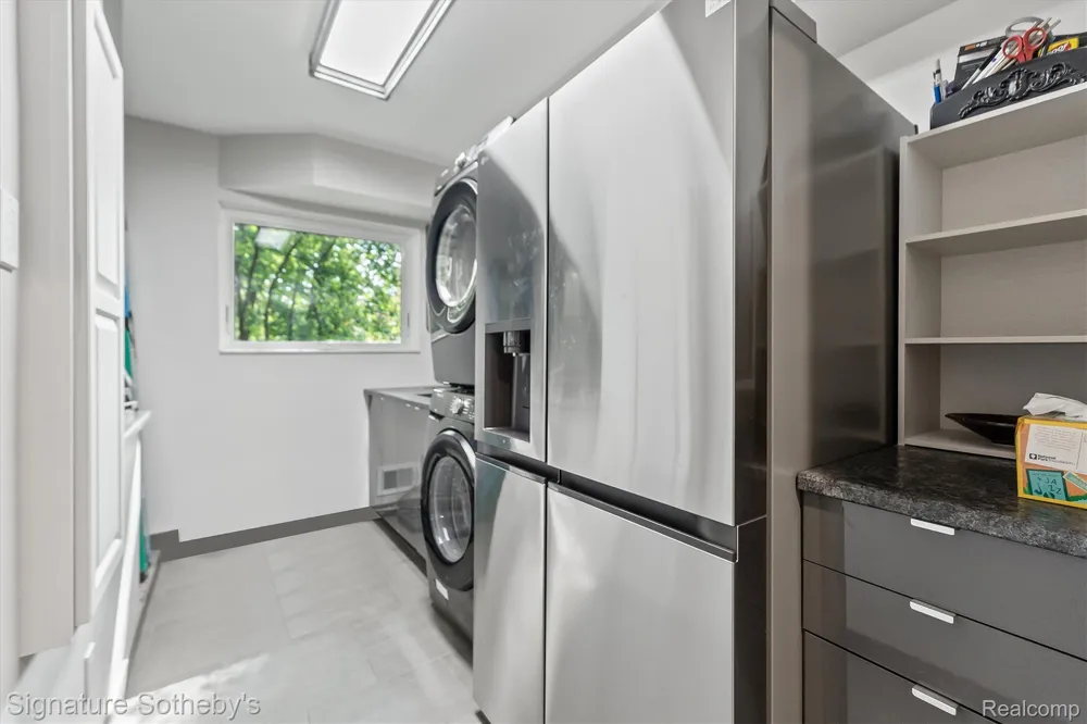 28575 Danvers Court Farmington Hills City, MI 48334