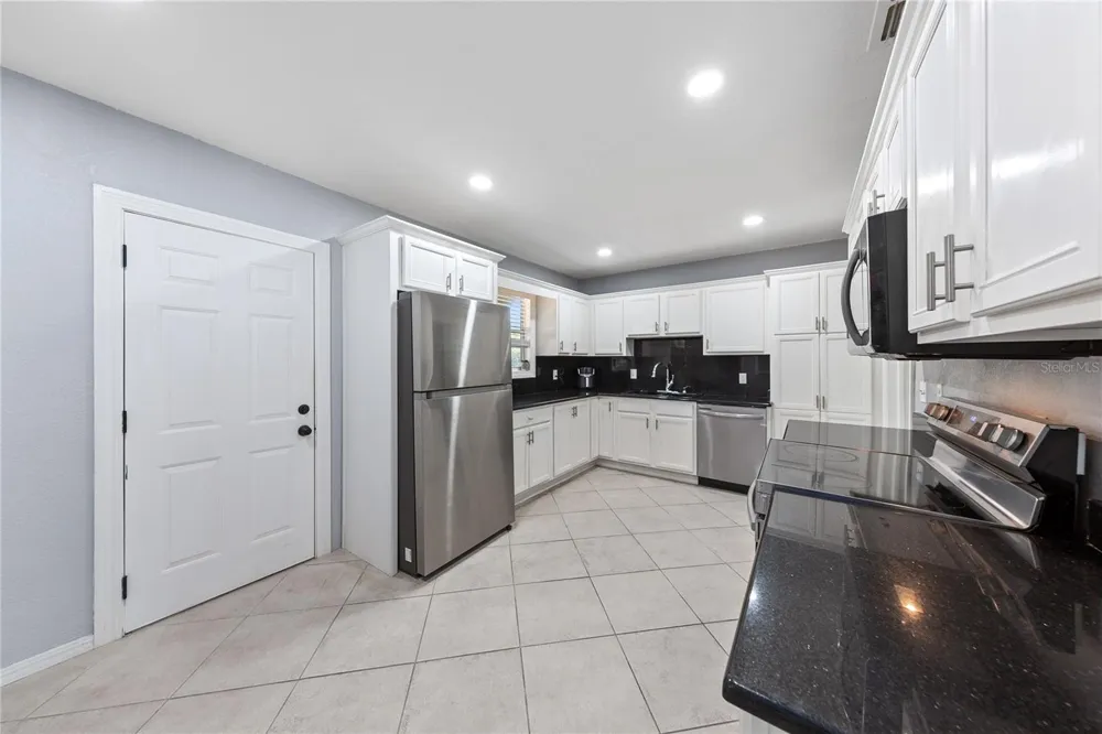 3861 GALICIA ROAD Jacksonville, FL 32217