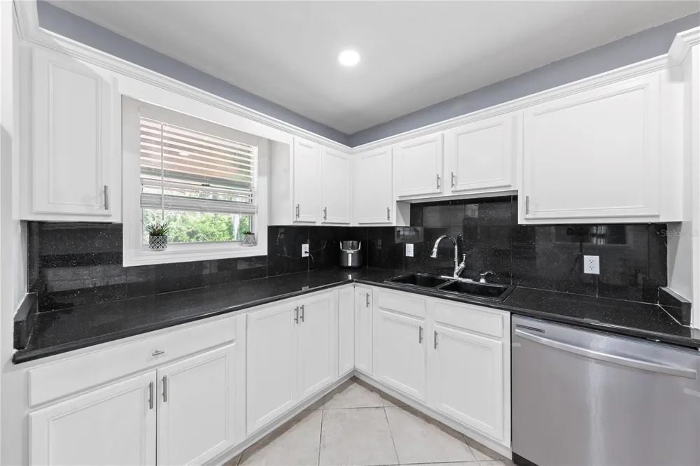 3861 GALICIA ROAD Jacksonville, FL 32217