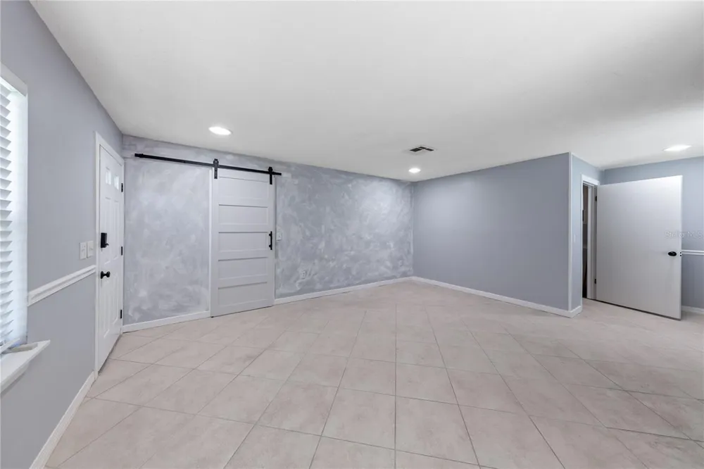 3861 GALICIA ROAD Jacksonville, FL 32217