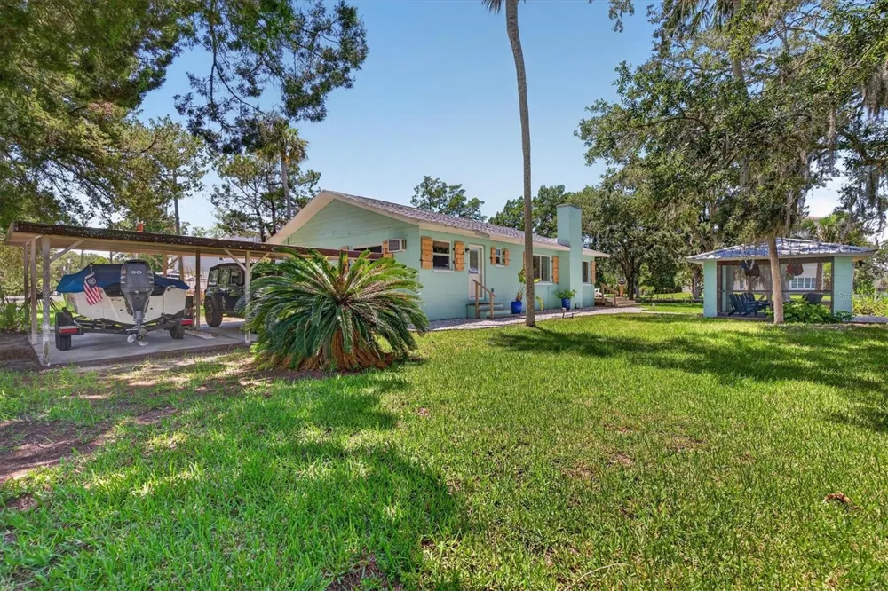 6086 ISLAND DRIVE Weeki Wachee, FL 34607
