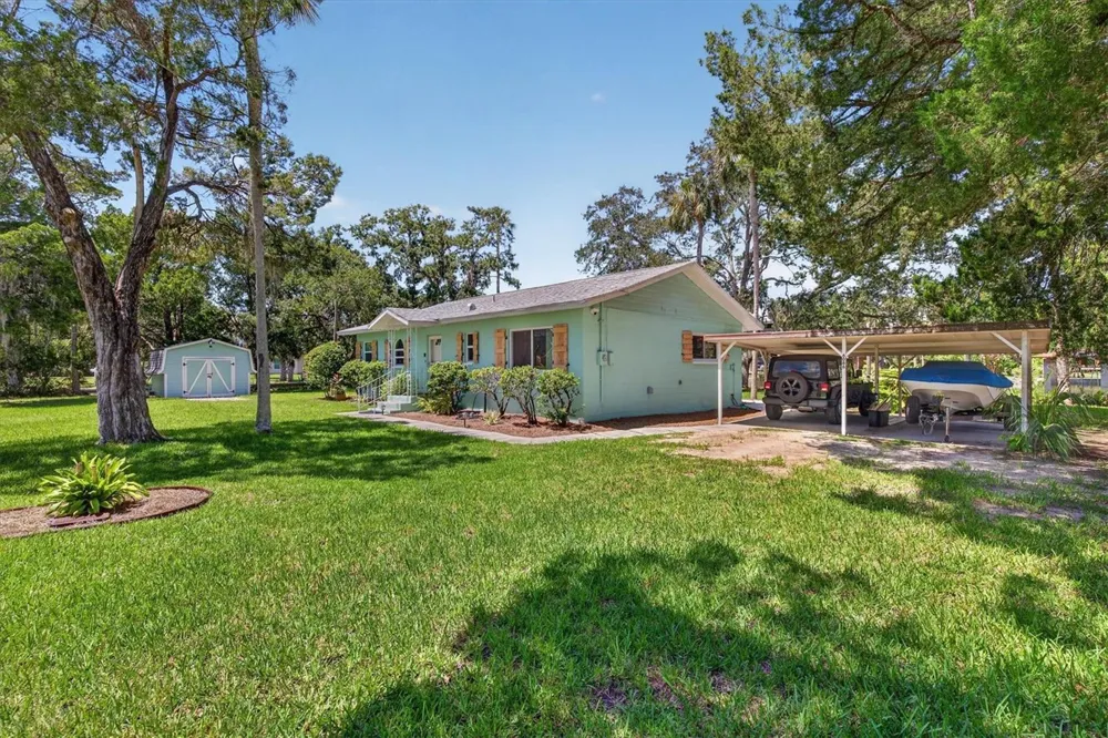 6086 ISLAND DRIVE Weeki Wachee, FL 34607