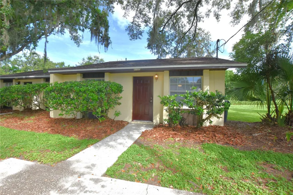 4705 DIMBATH DRIVE Lakeland, FL 33813