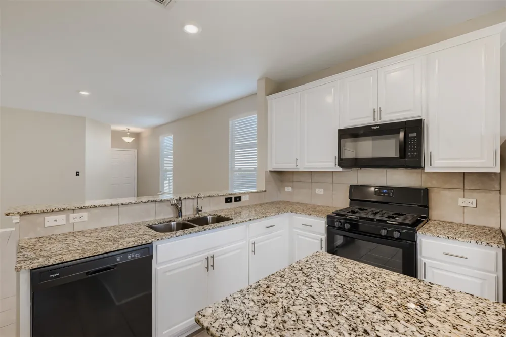 324 Harper Lane Georgetown, TX 78626