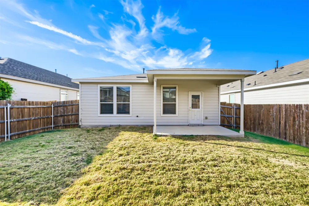 324 Harper Lane Georgetown, TX 78626