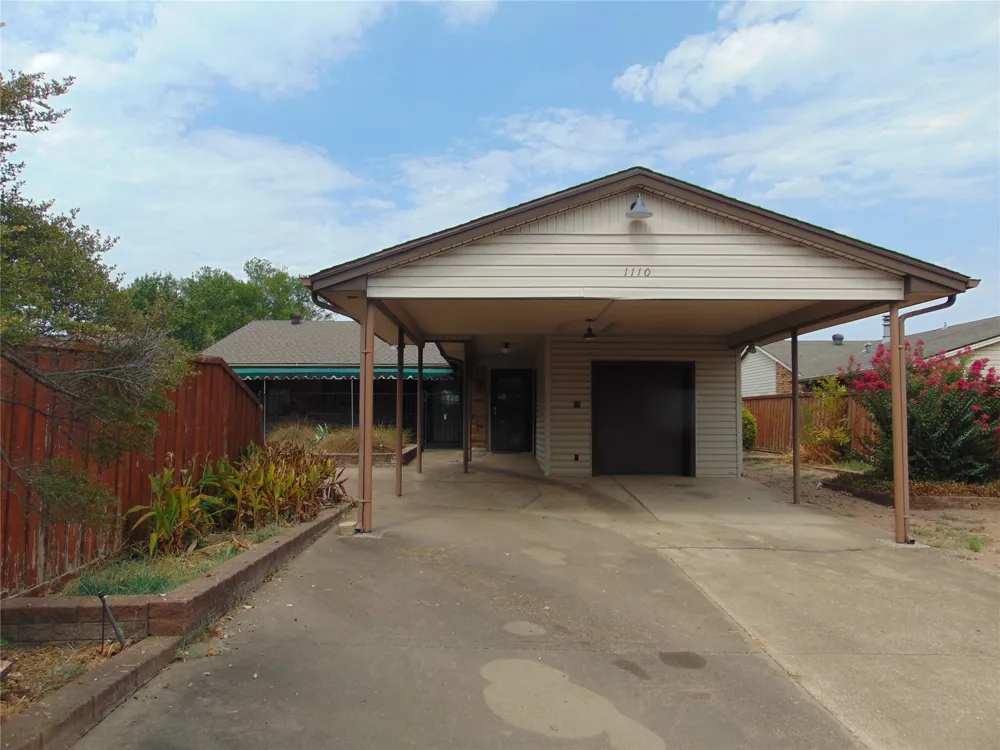 1110 Meandering Way Mesquite, TX 75150