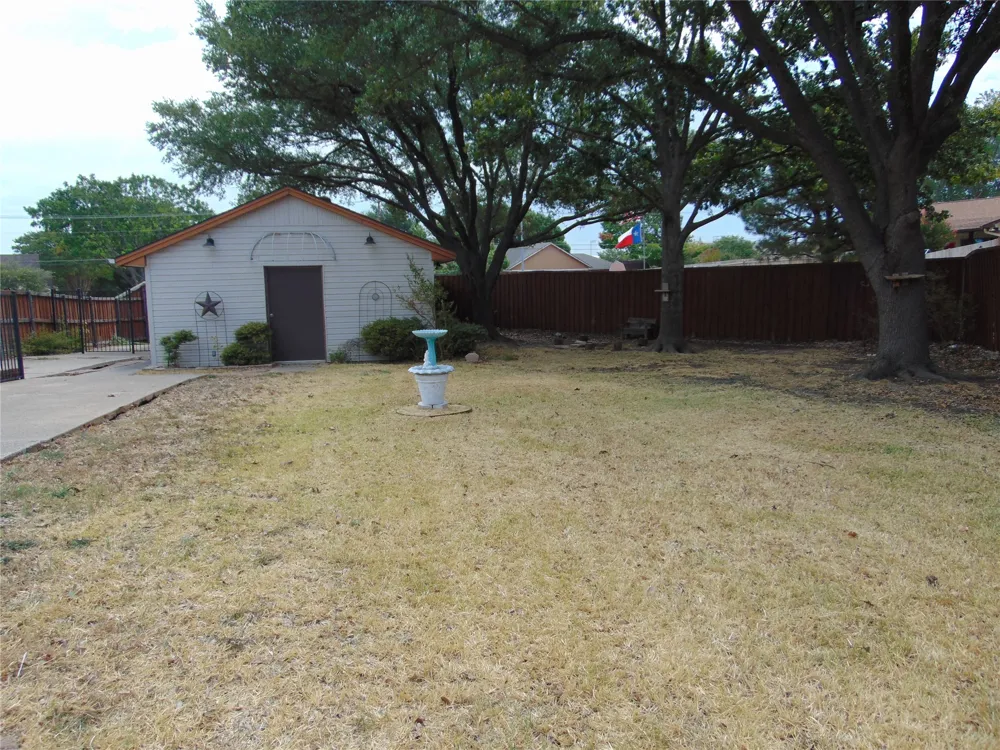 1110 Meandering Way Mesquite, TX 75150
