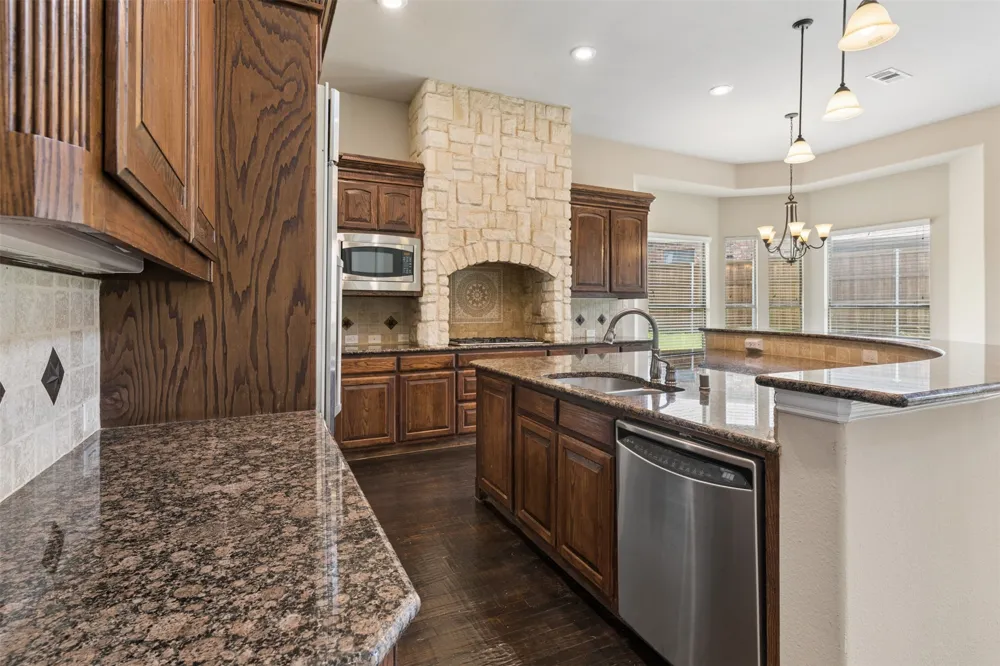 4136 Choctaw Drive Carrollton, TX 75010