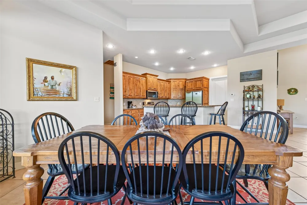 8 Smith Loop S Cleveland, TX 77327