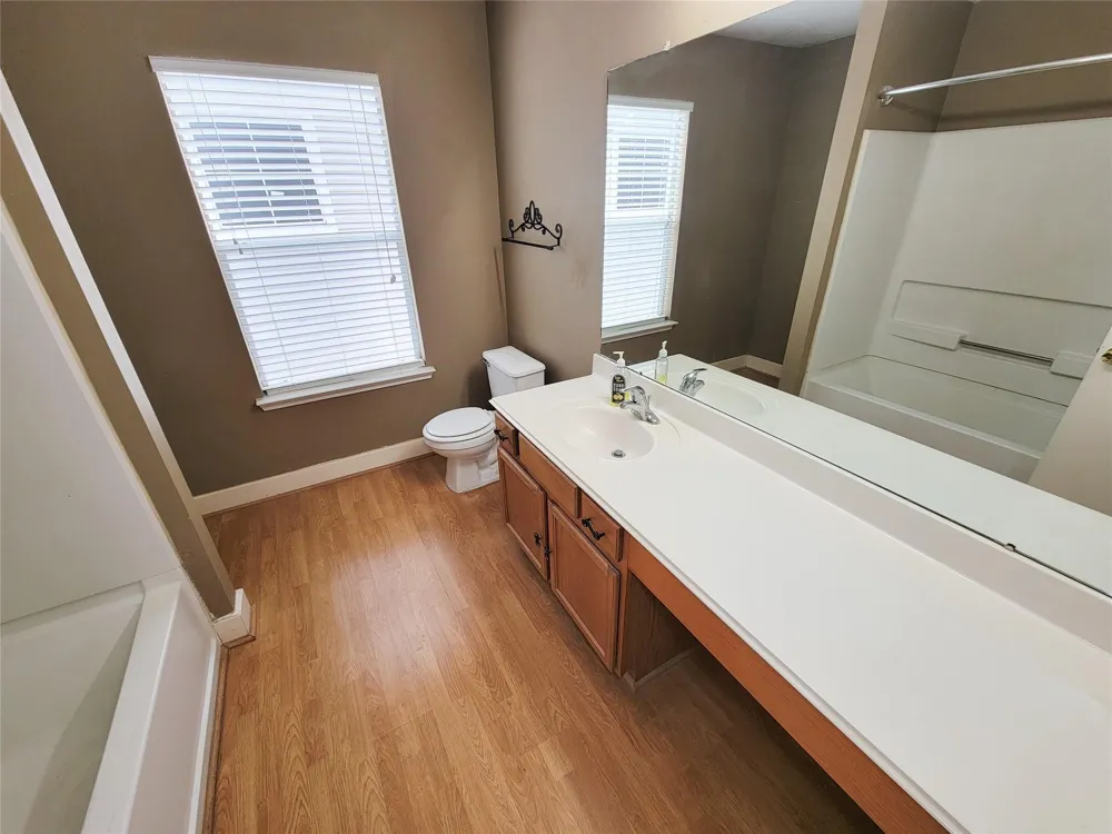 9607 Farrell Drive Houston, TX 77070