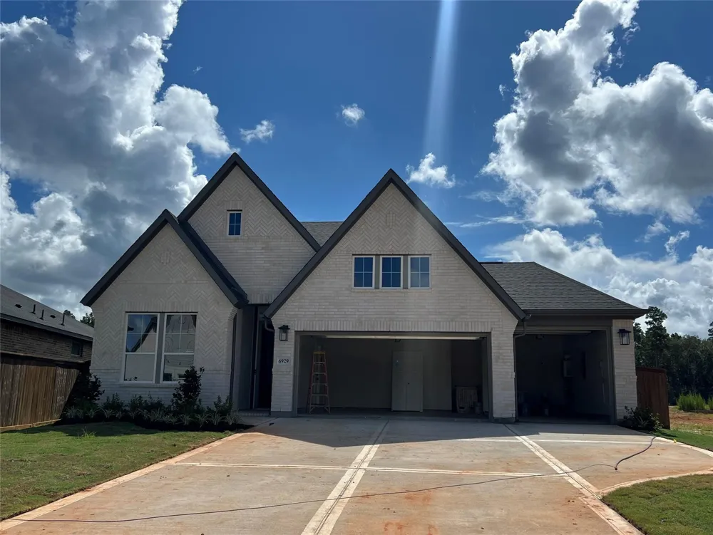 6929 Nubuck Drive Montgomery, TX 77316