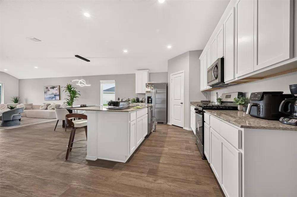 4222 Zeke Estates Lane Fulshear, TX 77441