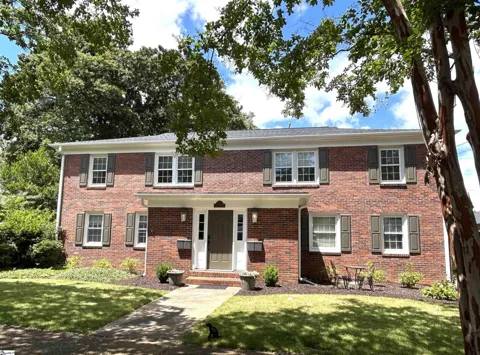5 Whitsett Street ##4