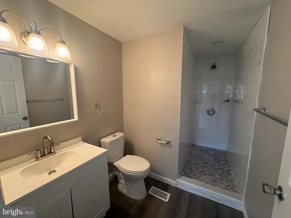 827 HARLEM AVENUE Baltimore, MD 21201
