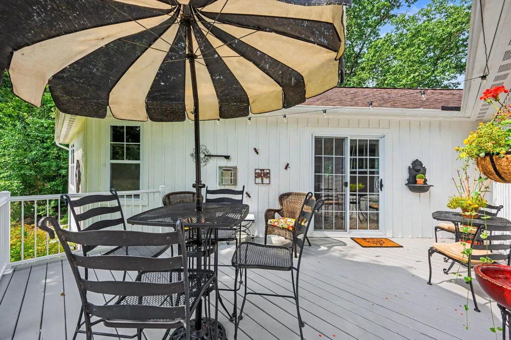 368 Summerset Drive Kalamazoo, MI 49009