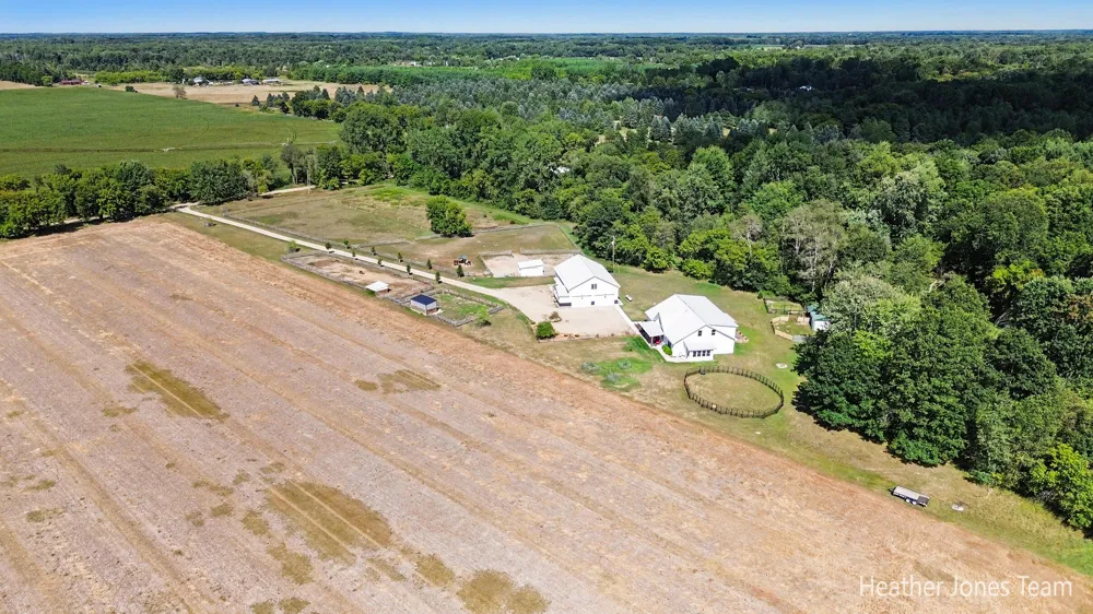 8872 E Spencer Road Crystal, MI 48818