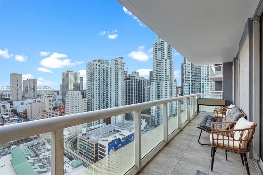 50 Biscayne Blvd #2507 Miami, FL 33132
