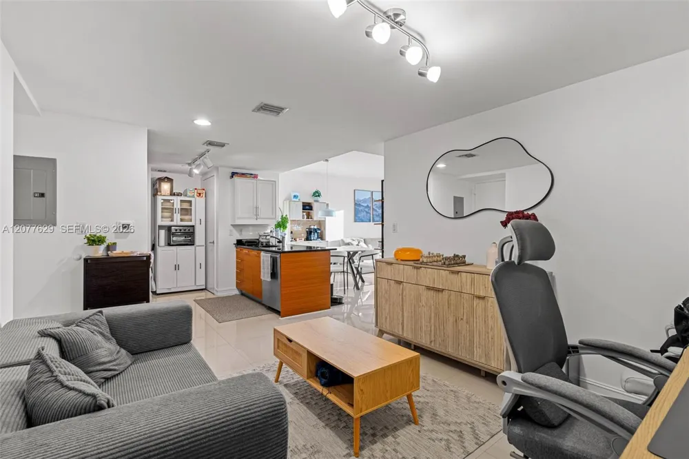 50 Biscayne Blvd #2507 Miami, FL 33132