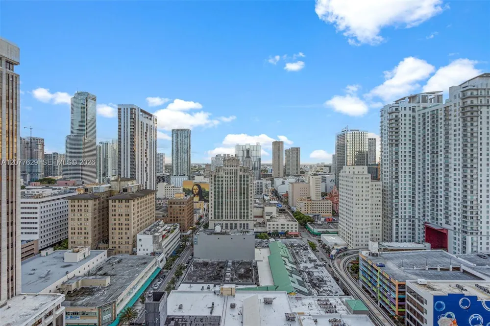 50 Biscayne Blvd #2507 Miami, FL 33132