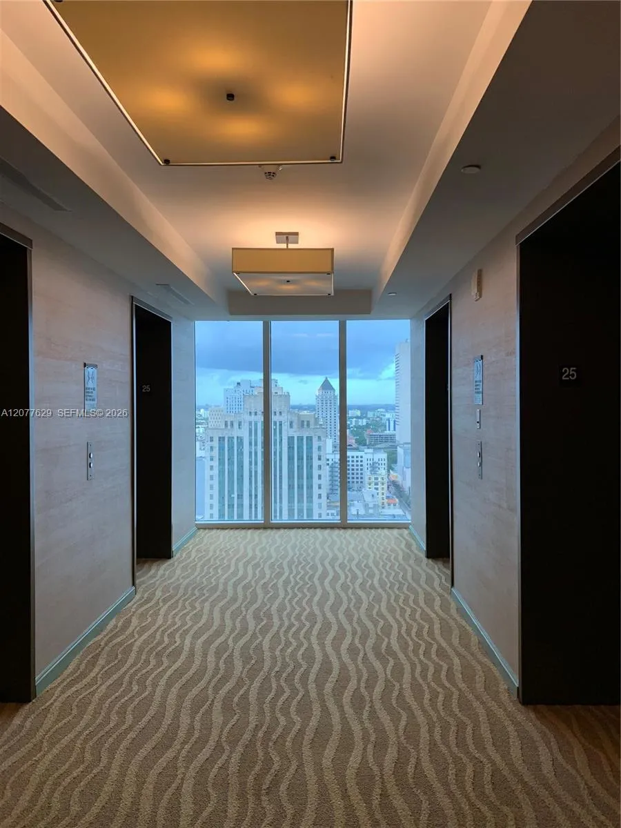 50 Biscayne Blvd #2507 Miami, FL 33132