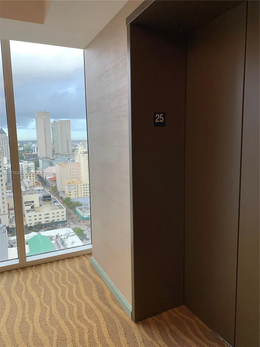 50 Biscayne Blvd #2507 Miami, FL 33132