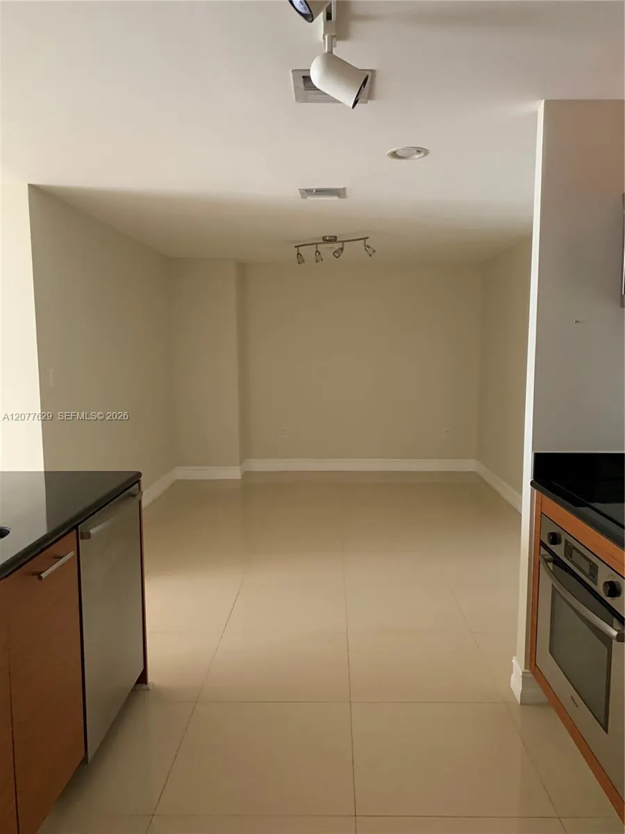 50 Biscayne Blvd #2507 Miami, FL 33132