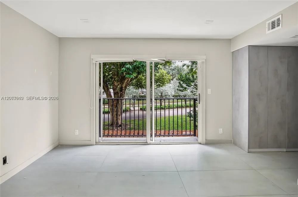 2161 Orange Grove Dr #A-9 Davie, FL 33324