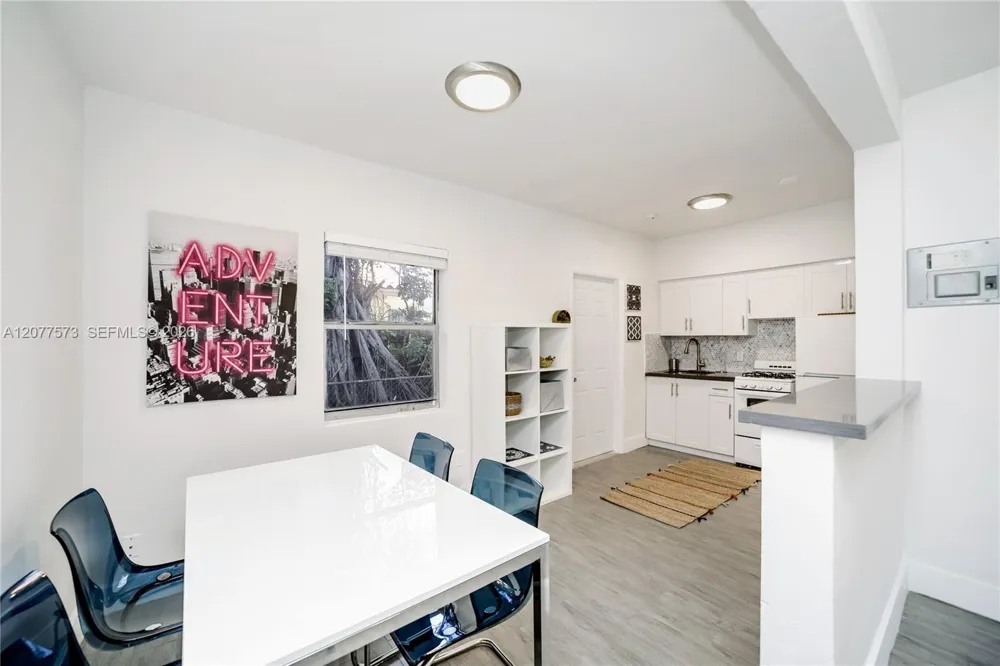 770 NE 123rd St #24 North Miami, FL 33161