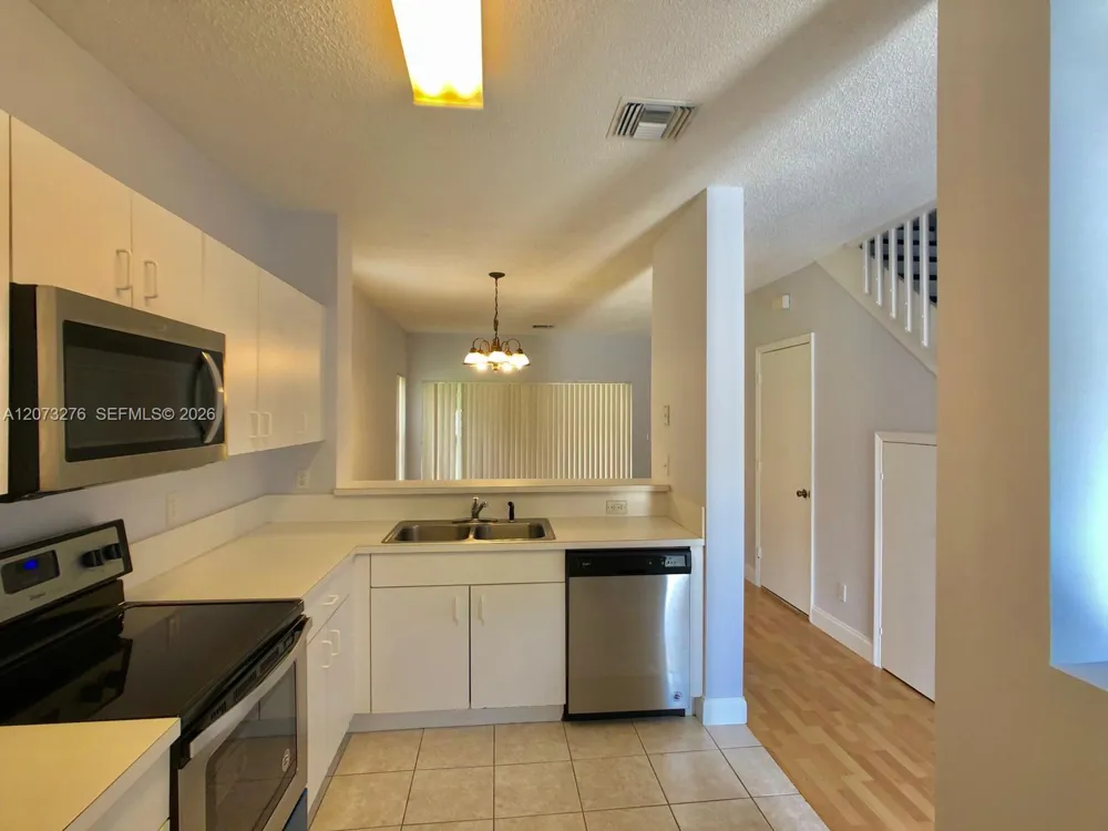12218 SW 8th Ct Pembroke Pines, FL 33025