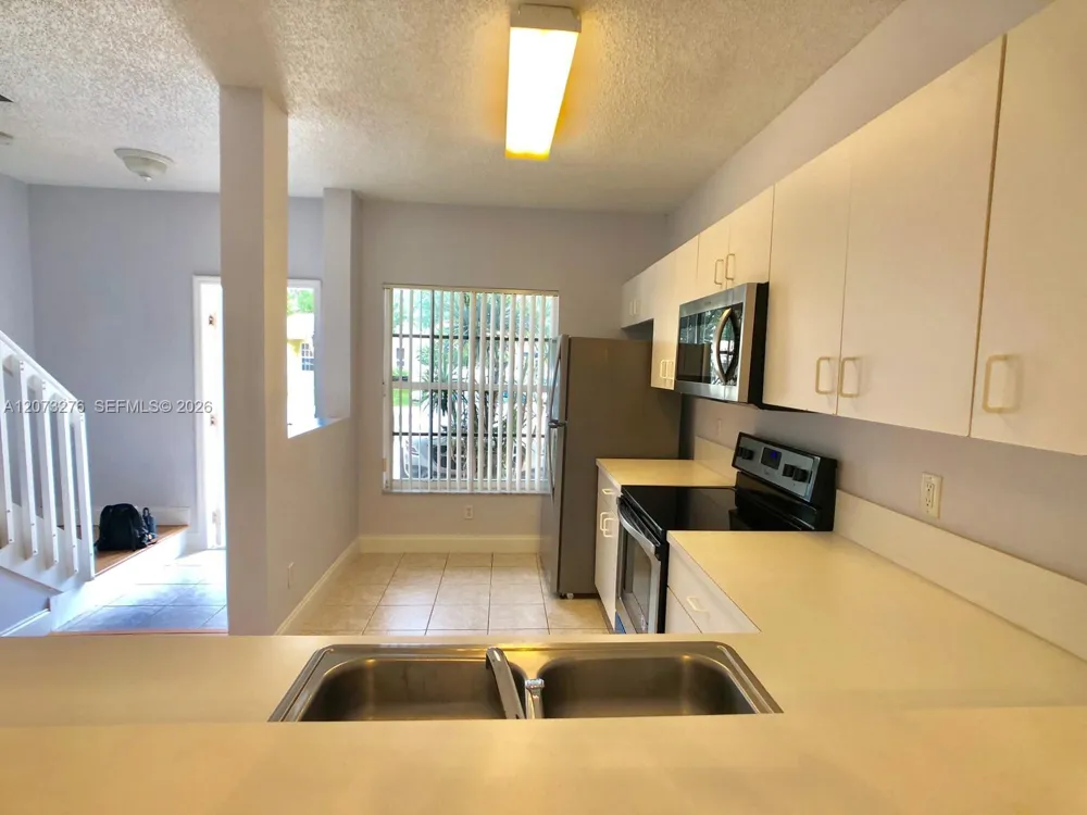 12218 SW 8th Ct Pembroke Pines, FL 33025