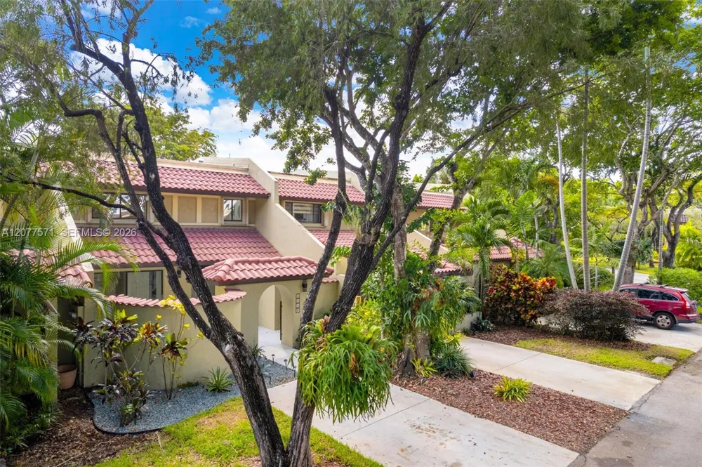 3843 Alcantara Ave #76B Doral, FL 33178