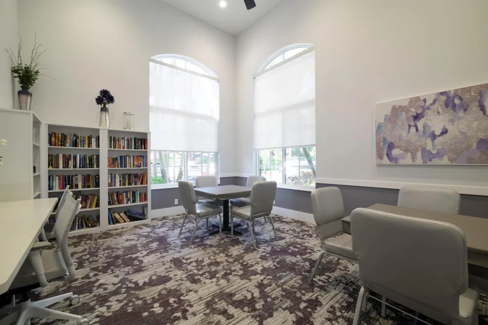 10052 Diamond Lake Drive Boynton Beach, FL 33437