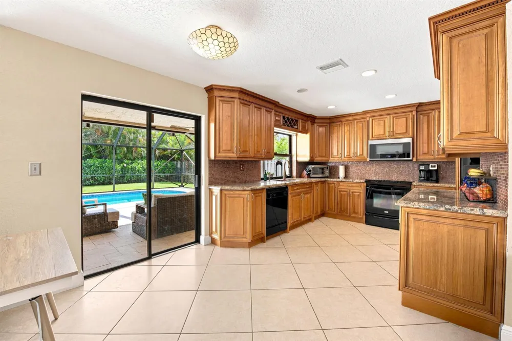 10666 NW 2ND PLACE Coral Springs, FL 33071