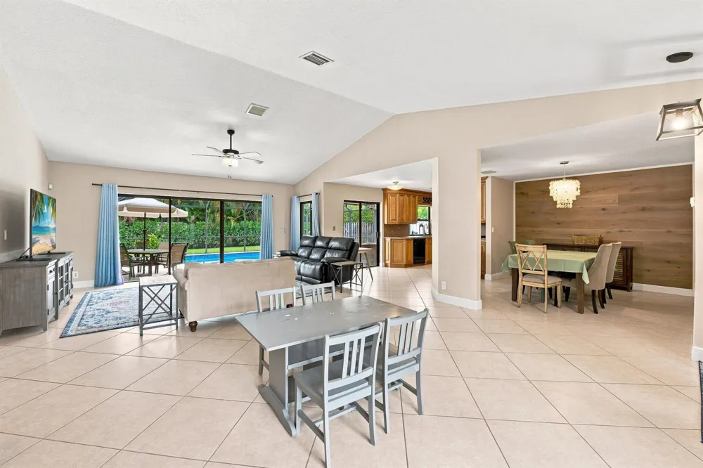 10666 NW 2ND PLACE Coral Springs, FL 33071