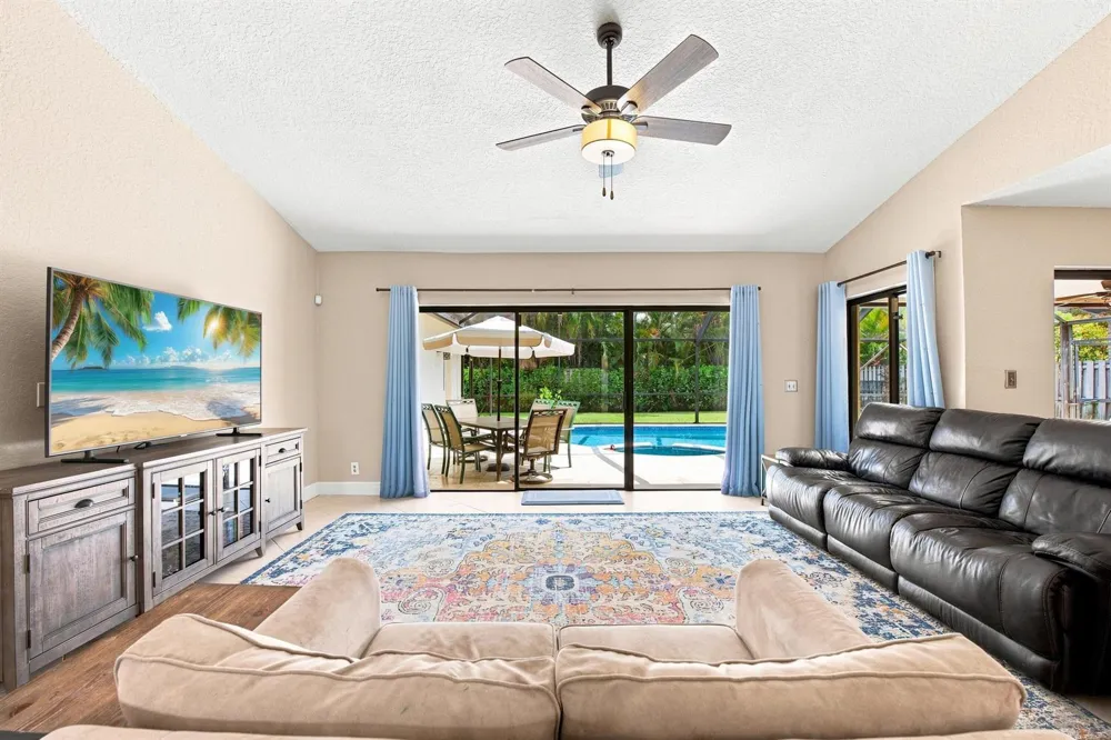 10666 NW 2ND PLACE Coral Springs, FL 33071