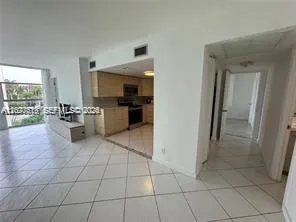 851 Three Island Blvd #418 Hallandale Beach, FL 33009