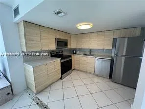 851 Three Island Blvd #418 Hallandale Beach, FL 33009