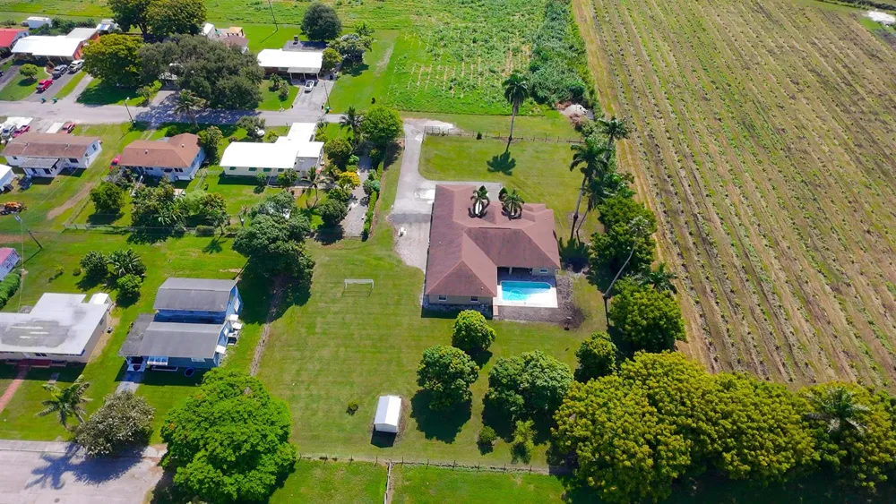 173 S Greenstar Avenue Pahokee, FL 33476
