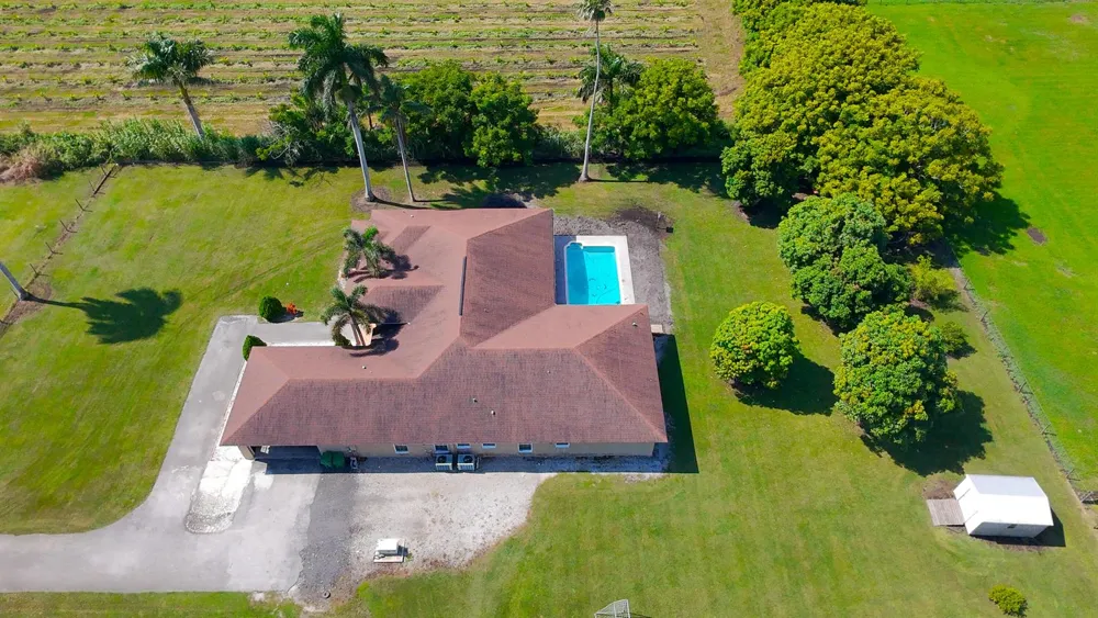 173 S Greenstar Avenue Pahokee, FL 33476