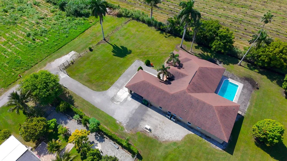 173 S Greenstar Avenue Pahokee, FL 33476
