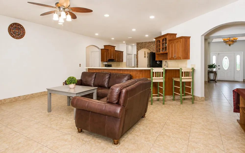 173 S Greenstar Avenue Pahokee, FL 33476