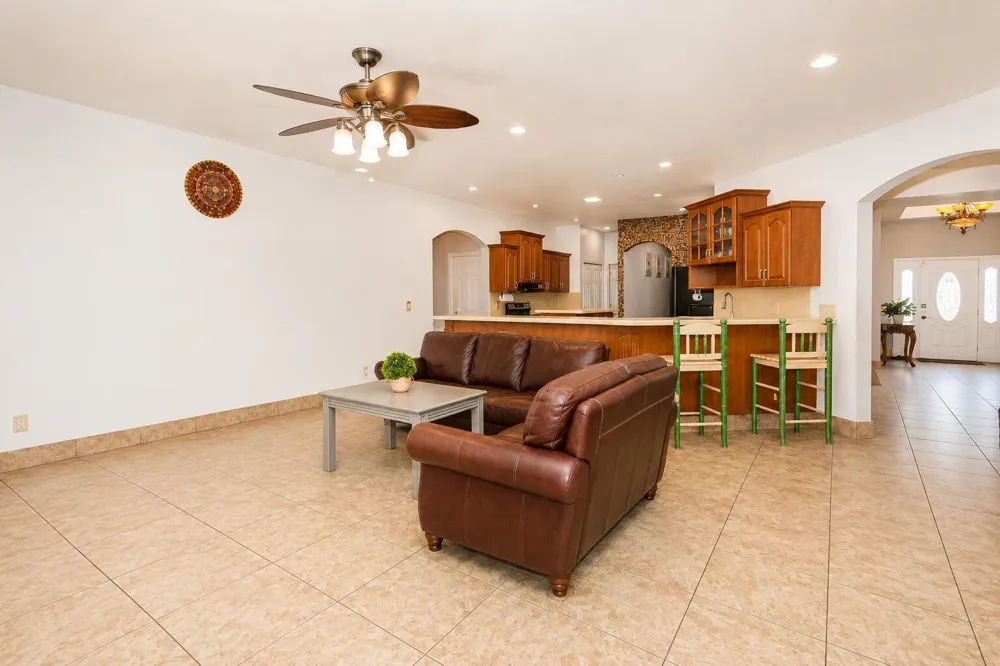 173 S Greenstar Avenue Pahokee, FL 33476