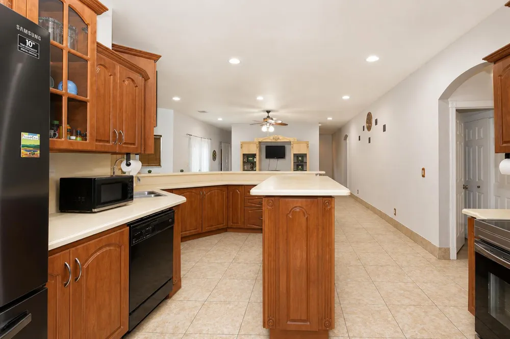 173 S Greenstar Avenue Pahokee, FL 33476