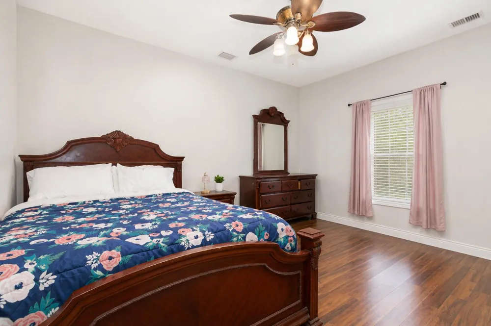 173 S Greenstar Avenue Pahokee, FL 33476