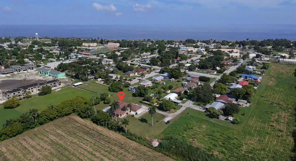 173 S Greenstar Avenue Pahokee, FL 33476